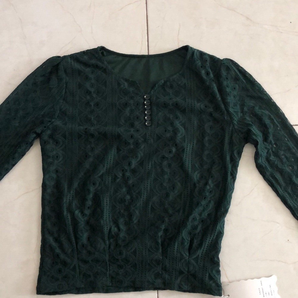 Women’s gorgeous forest green top